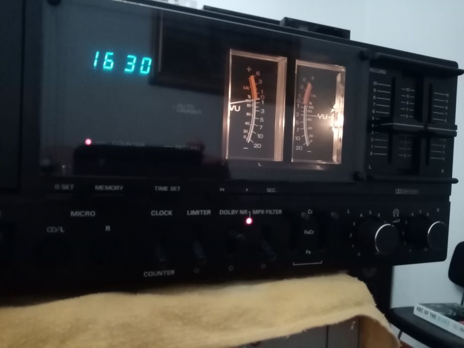 Deck cassetes Grundig CNF-350 Super hi-fi