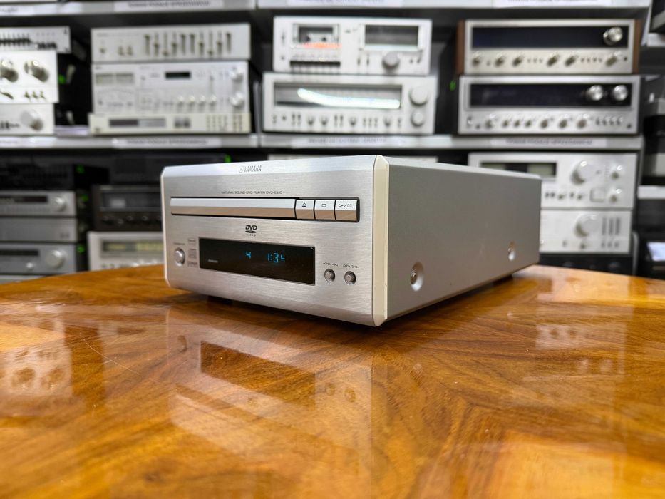 Odtwarzacz płyt CD/DVD Yamaha DVD-E810, Audio Room