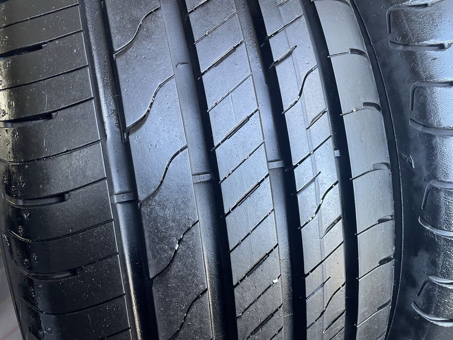 Goodyear 215/50 R17 super stan! 20 rok!