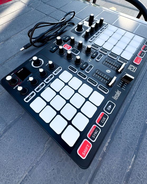 DJ Mesa Mistura Hercules P32DJ