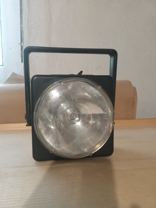 Ліхтар переносний унікальний.