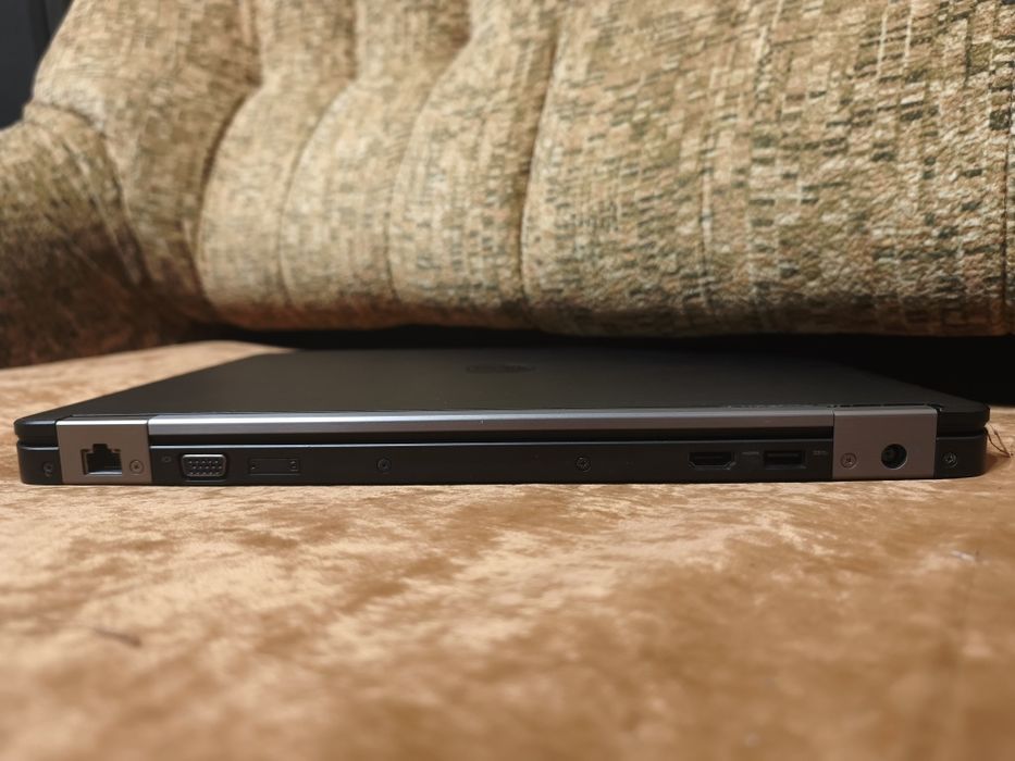 Dell latitude e5400 i5 6440hq 256/12GB z dedykowaną kartą graficzną