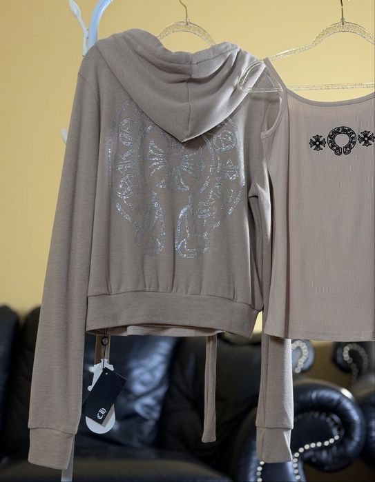 Костюм жіночий chrome hearts беж