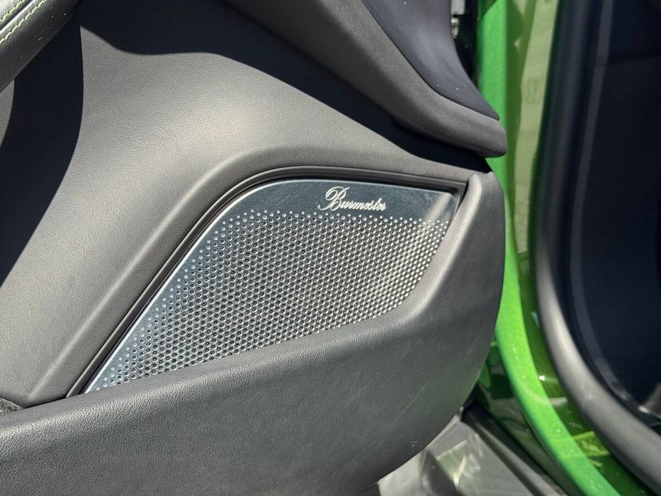Porsche Taycan 2021 freshauto