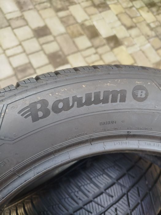 Зимова резина 205/55/16 DEBICA