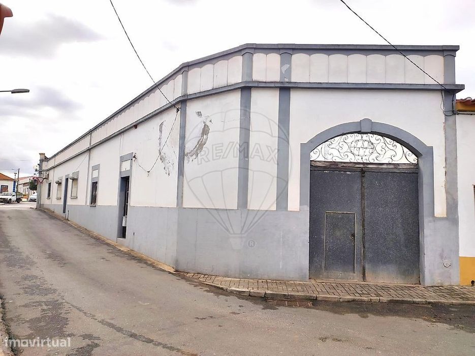 Moradia T7 para venda