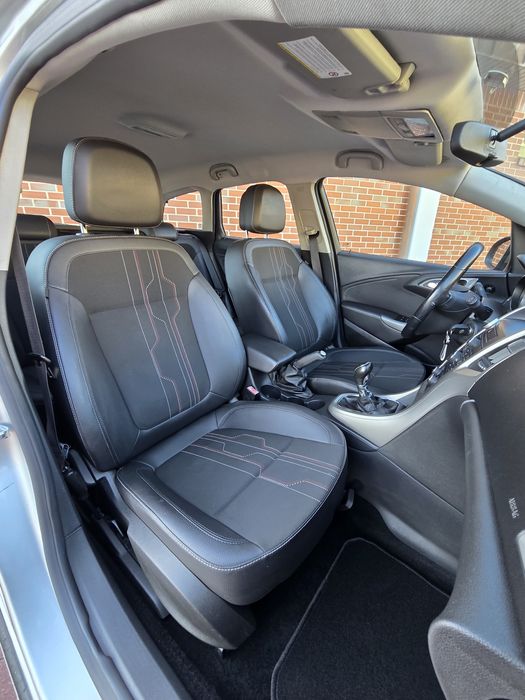 Opel Astra Sports Tourer 1.3 CDTI 95CV