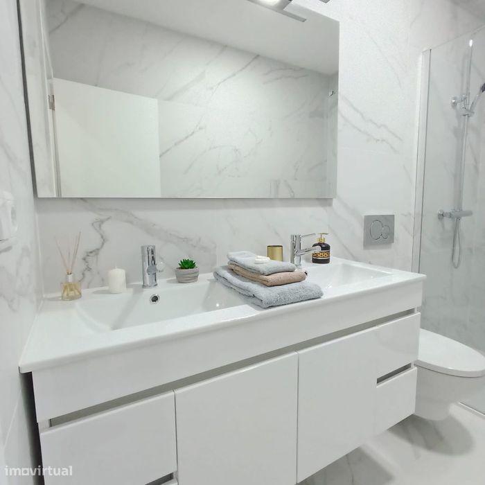T3 Remodelado com Suite, Open Space e Arrecadação junto ao Colombo