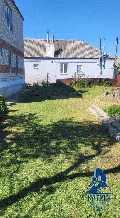 Продам будинок в селищі Царичанка
