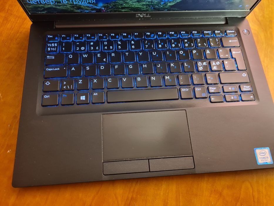 DeLL Latitude 7390 i5 8th 8/256 FullHD