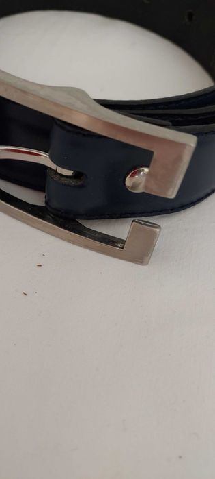 Cintos de cabedal e luvas Senhora