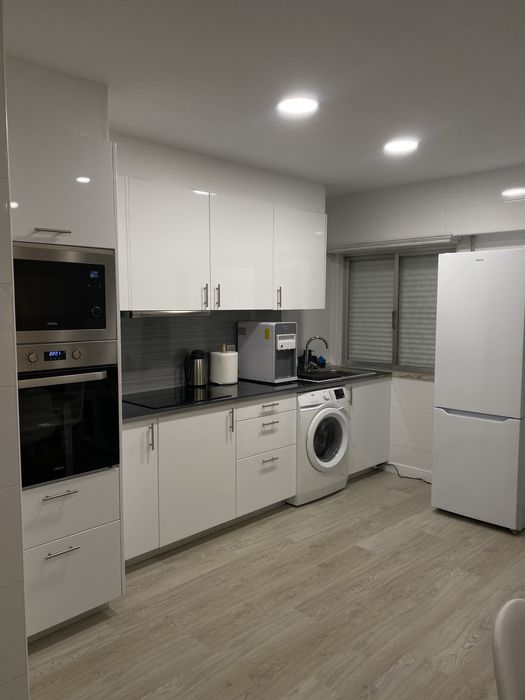 Quarto para arrendar em São Vítor – Localização Privilegiada!