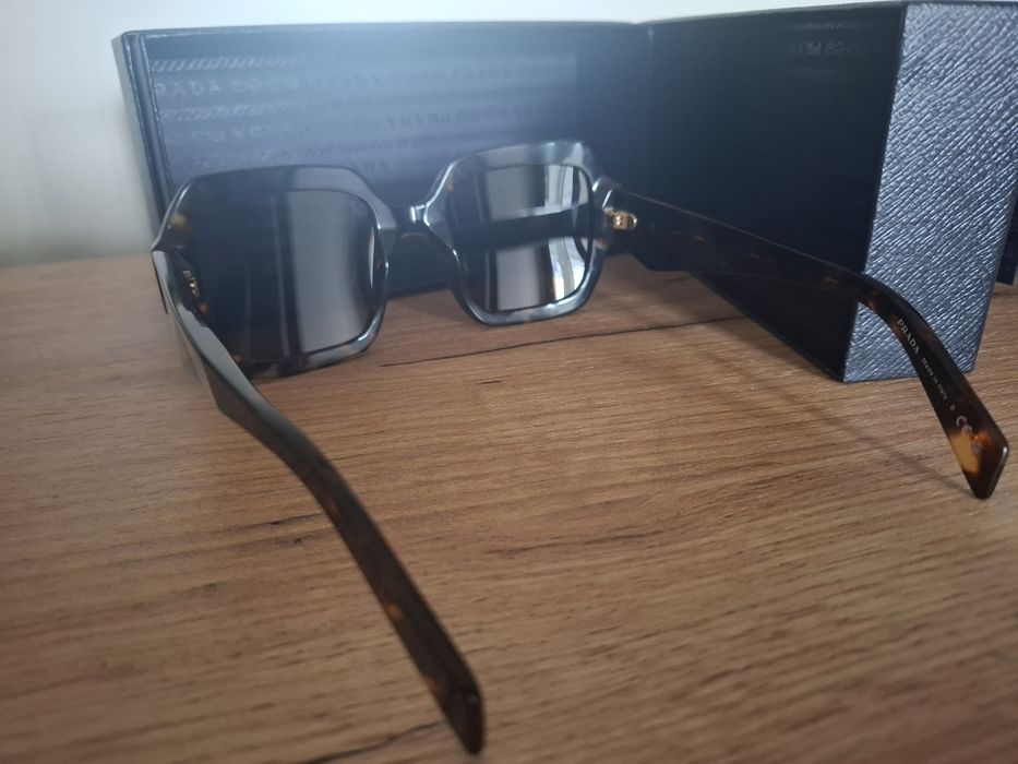 Окуляри Prada  .