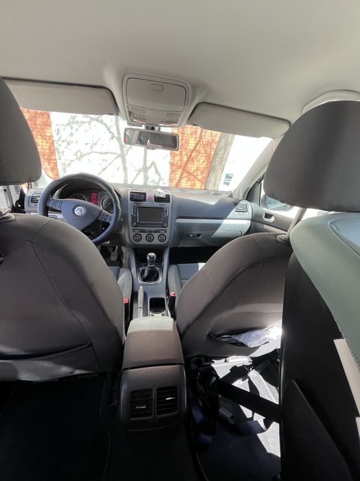 Volkswagen Golf V