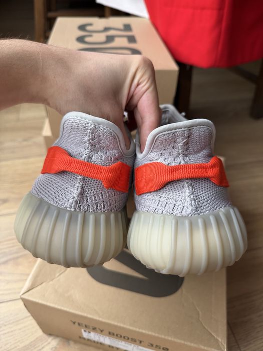 Adidas Yeezy Tail Light buty sneakersy szare niskie 43 1/3