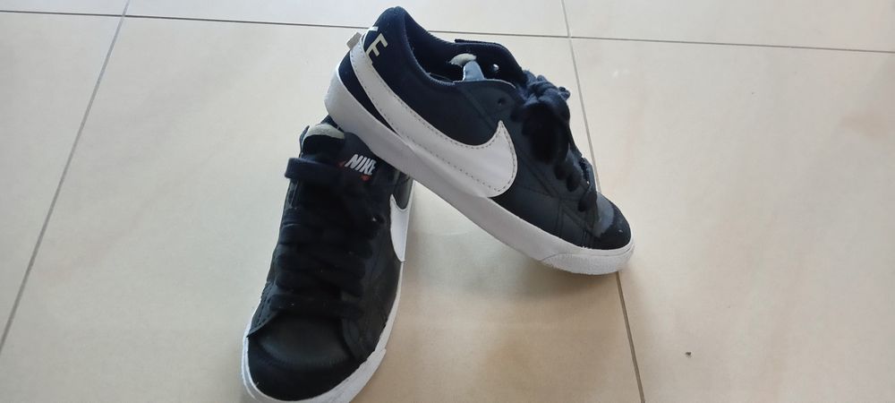 Sneakersy, Trampki
