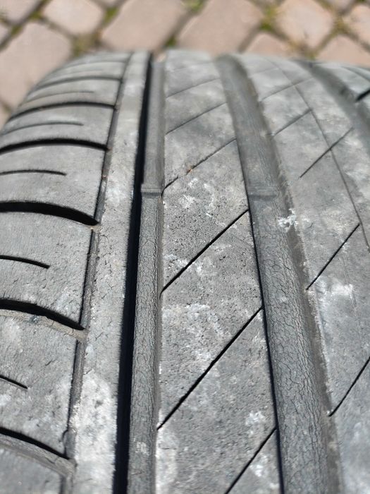 Bridgestone 2 opony letnie 225/45/17
