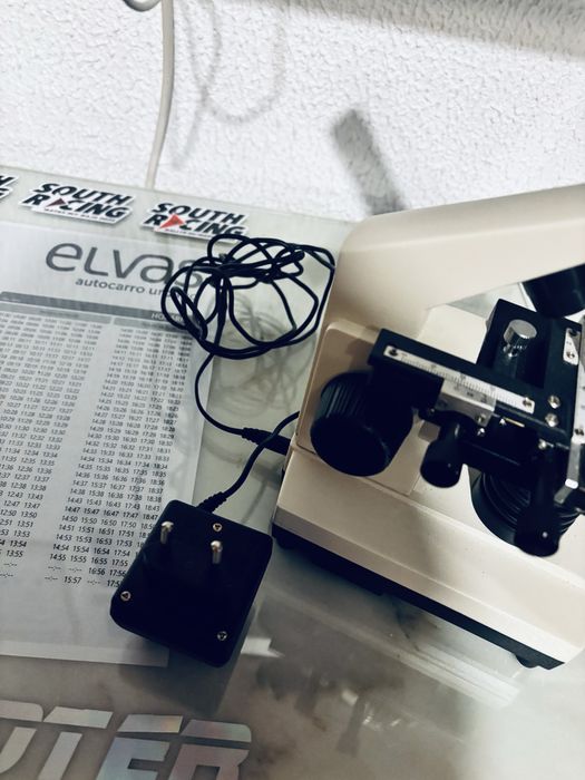 Microscópio Bresser Biolux AL