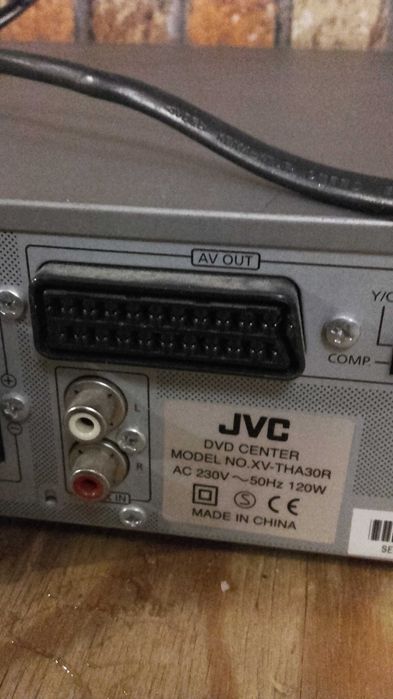 JVC Dvd Center XV-THA30R
