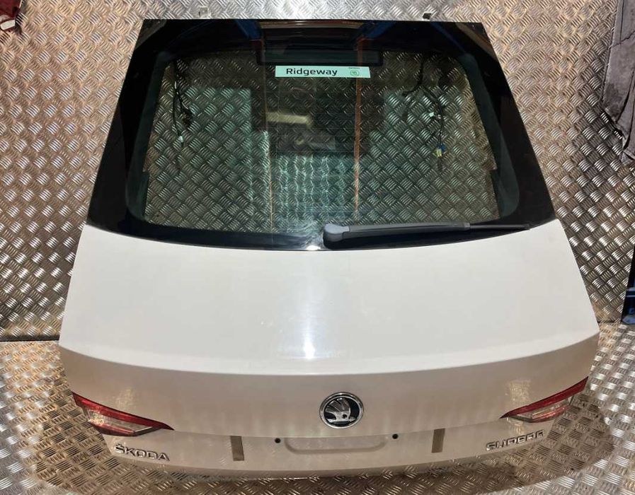 Skoda Superb III 3V Кришка багажника