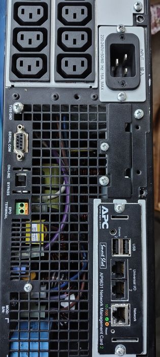 APC Smart UPS surt 3000xl Безперебійник