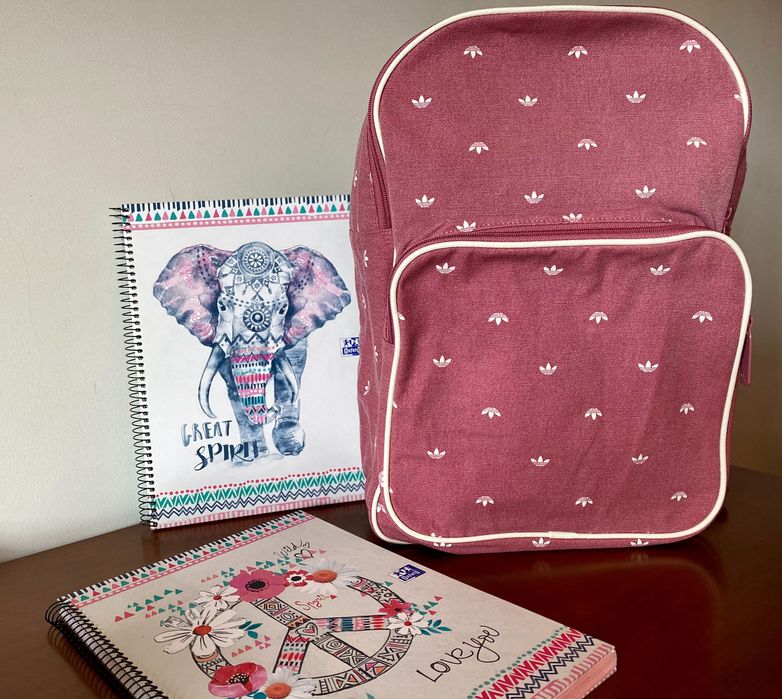 Mochila Adidas nunca usada