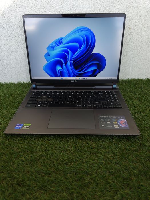 Laptop gamingowy MSI Vector GP68 HX 13V | i9-13950HX | RTX 4080 | 16" | 24 ram | 240hz | Pełen komplet
