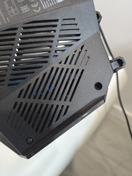 Router ASUS RT-AX82U