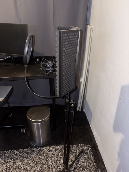 Tripe de microfone profissionala + Painel acustico + Pop filter