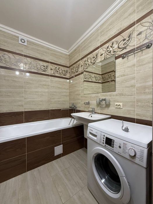 Продаж просторої 3 кімнотної квартири з газом