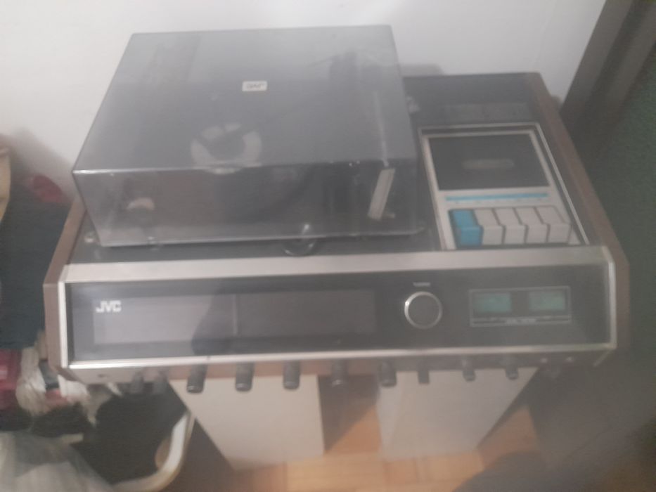 Radio de gira discos  antigos.