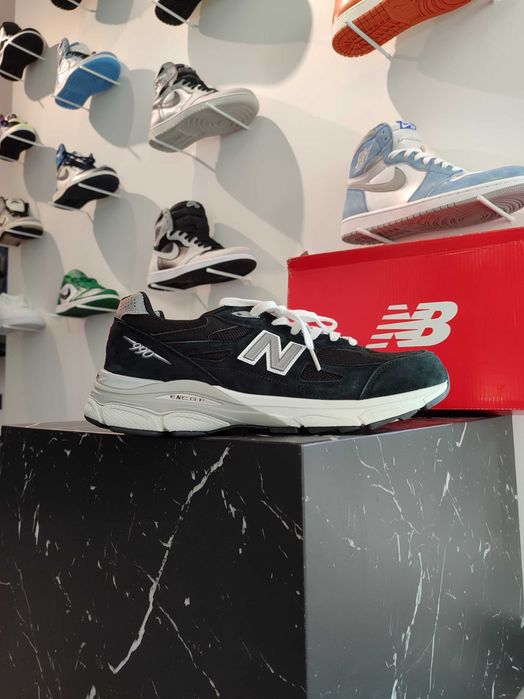 Кросівки NEW BALANCE 990 V3 BLACK M990BS3
