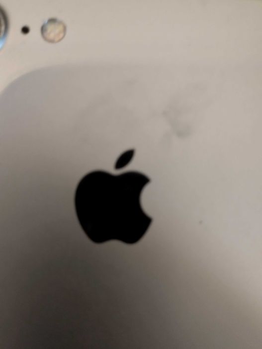 Vendo iPhone 7 para peças