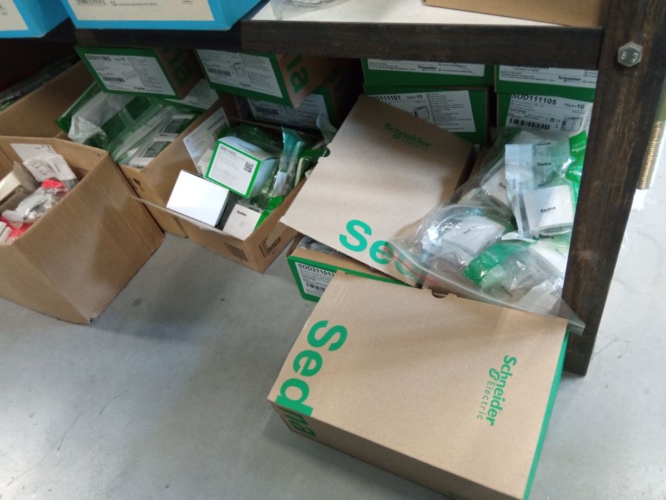 Osprzęt schneider Sedna Design