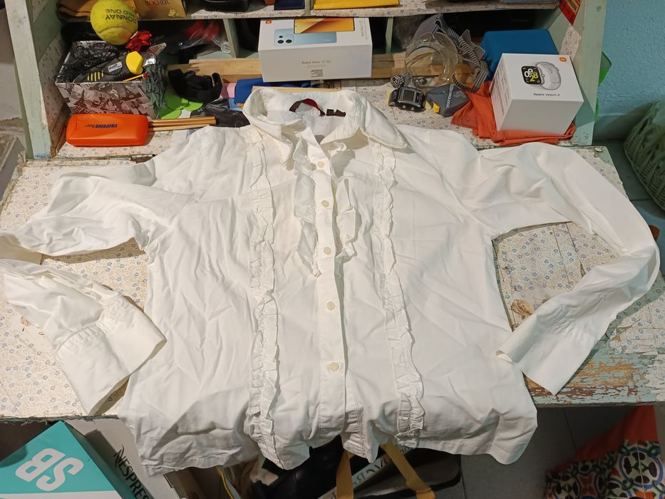 Vendo a camisola branca para mulher bom estado