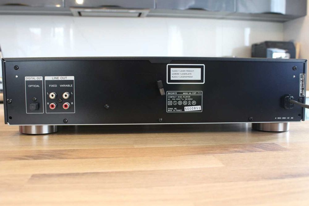 Odtwarzacz SONY CDP-711
