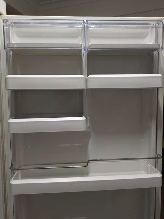 Vendo Peças para Combinado Bosch KGS 37320 - Prateleiras em Plástico