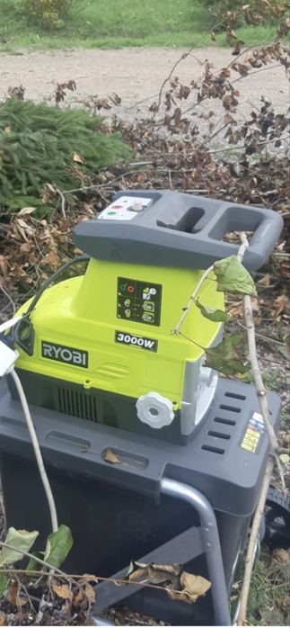 Электрический садовый измельчитель Ryobi RSH 2545 B