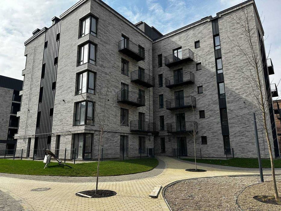 Готова 2-к. квартира з власним патіо ЖК Долішній