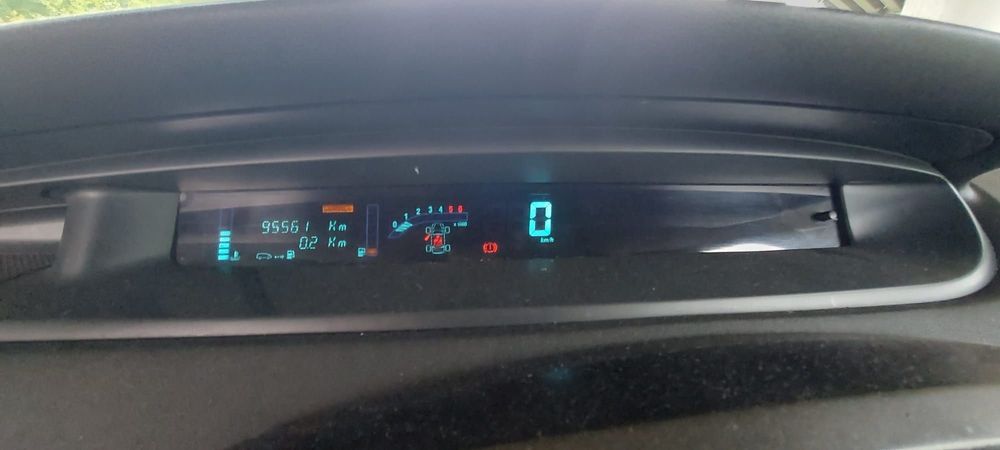 Renault Scenic 7 osobowy hak holowniczy