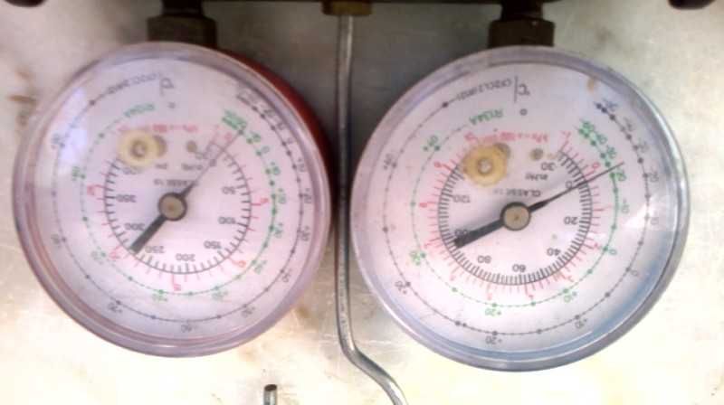 Manómetros para medição de gases de aparelhos de ar condicionado