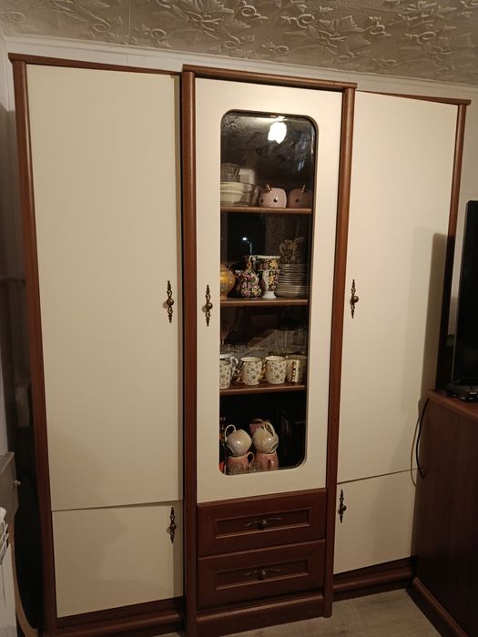 Szafa z barkiem śliczna