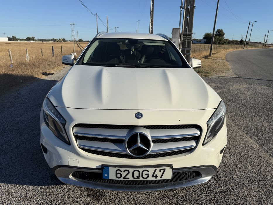Mercedes Benz GLA 220 CDI 4 MATIC