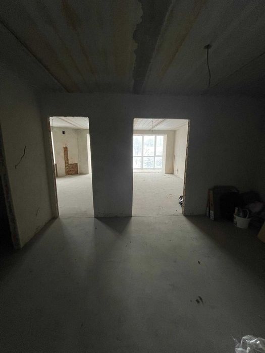 Продаж 1 км квартири на Крушельницькій в центрі у новому будинку