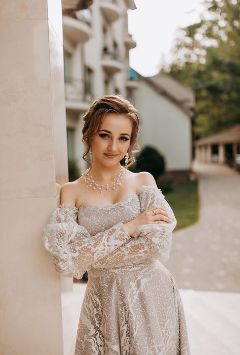 Вечірня або випускна сукня