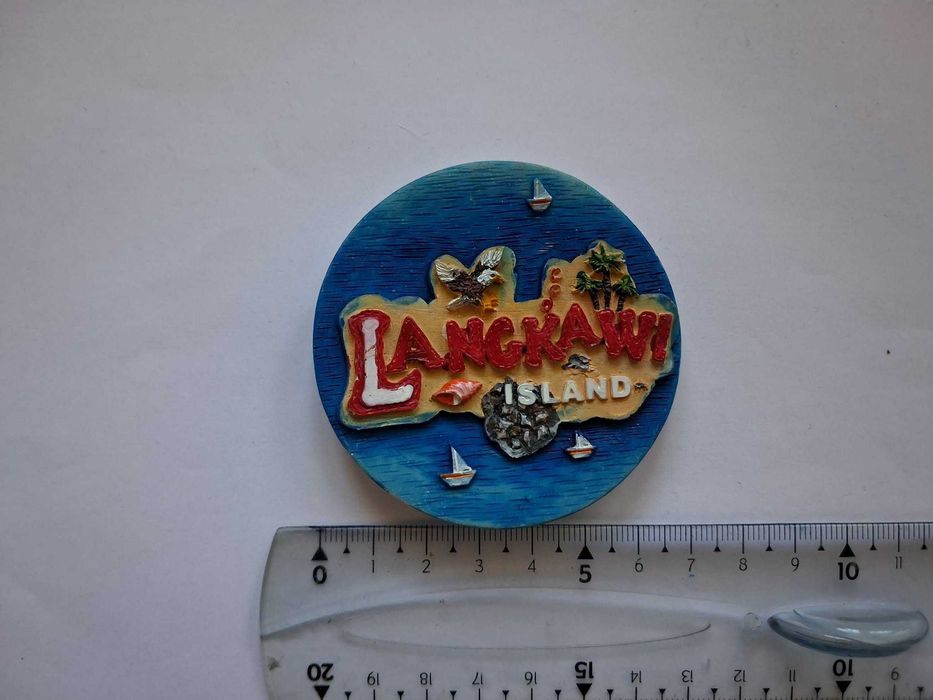 Magnes na lodówkę - 349g. LANGKAWI Mapa TALERZYK