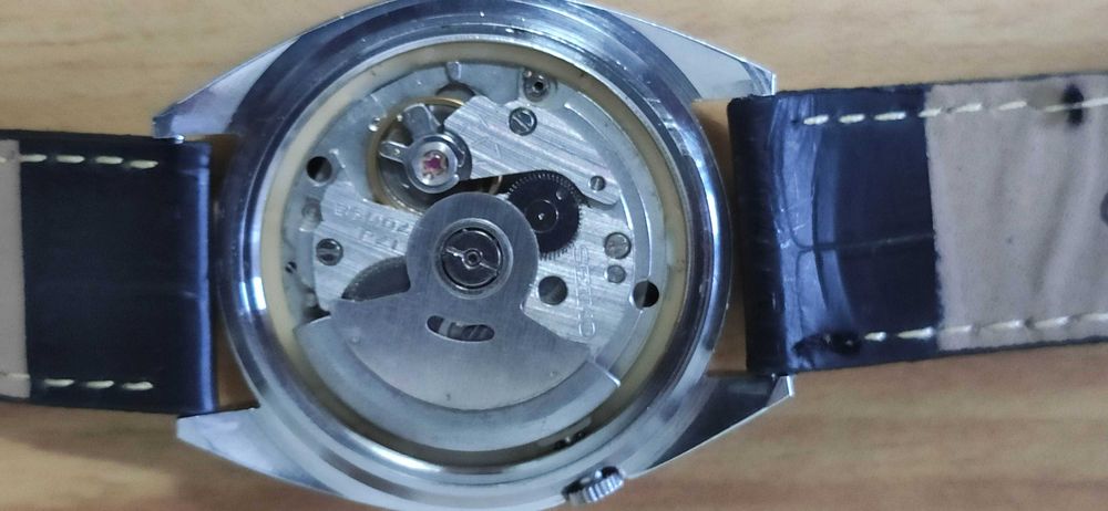 Relógio antigo Seiko 5 automático