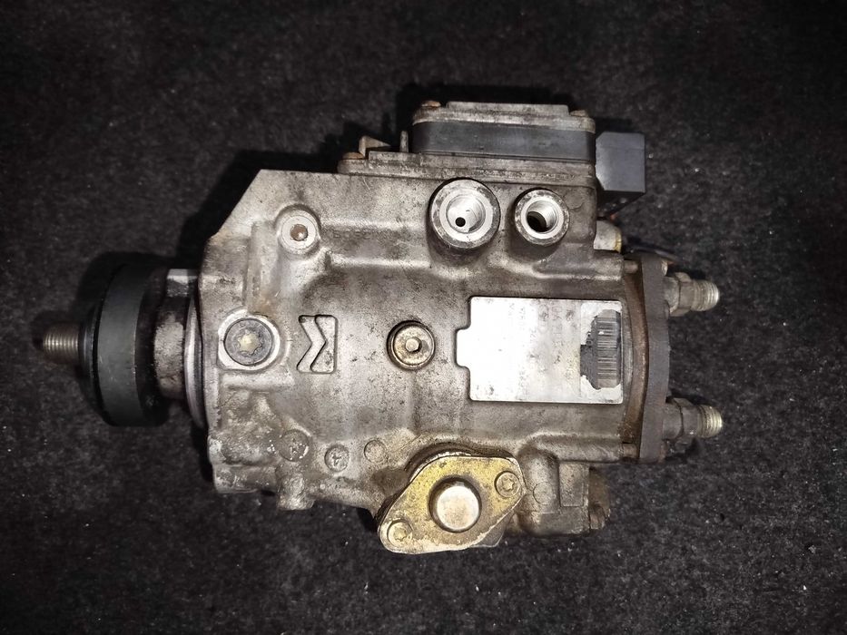 Паливний насос ТНВД Opel Astra G Vectra B Zafira A 2.0 DTI 0470504015