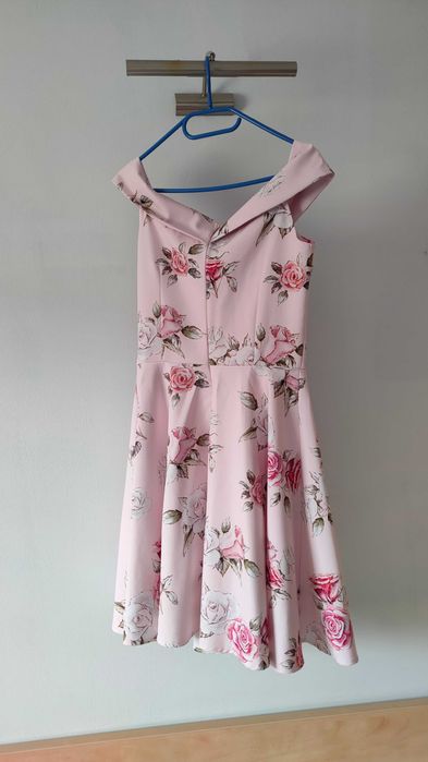 Letnia sukienka w kwiaty vubu M