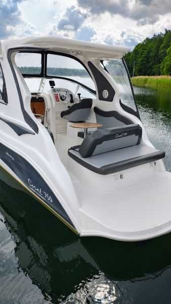 Łódź motorowa Coral 750 | 2020 r |